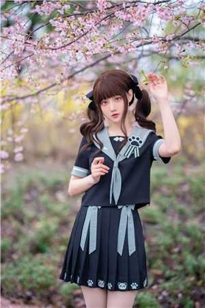 出轨首长女儿？嫁她爸做你丈母娘爆火全网